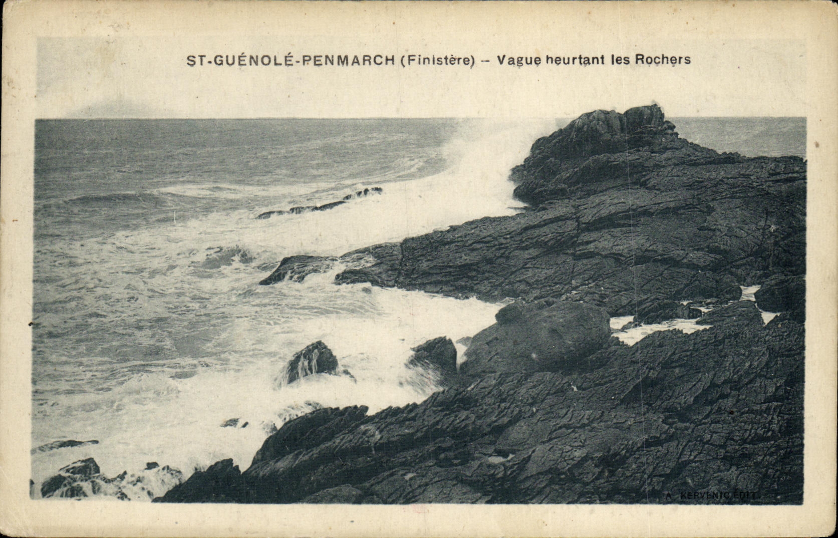 CPA St Guenole Penmarch Vague Heurtant les Rochers