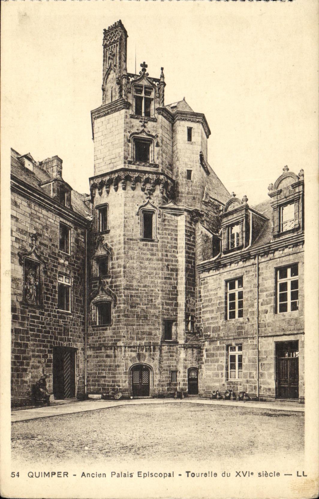 CPA Quimper Ancien Palais Espiscopal Tourelle du XVl e siecle