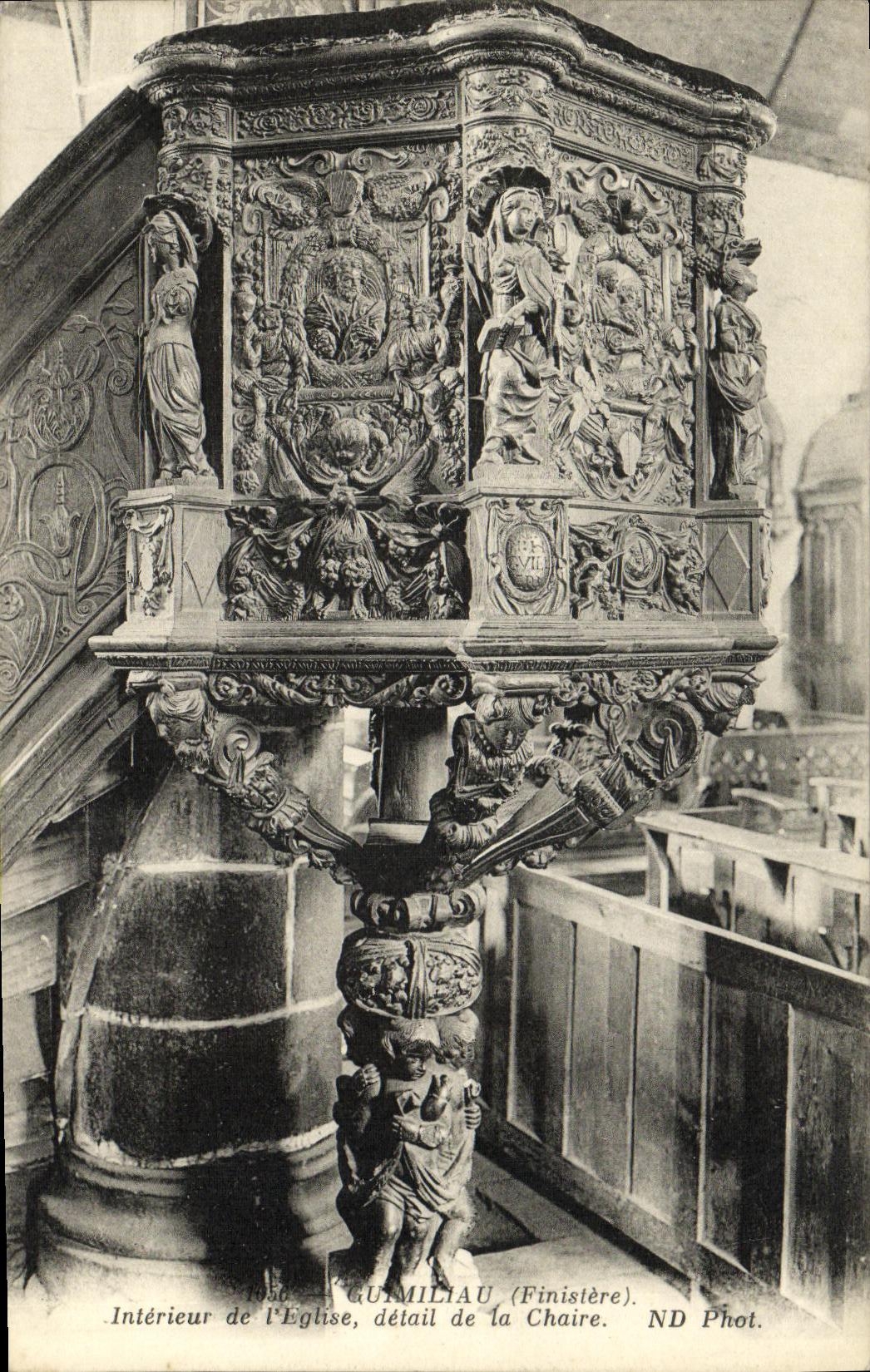 Gumilieu (Finistère) — Innenansicht der Kirche, Detail der Kanzel — ND Fotografie