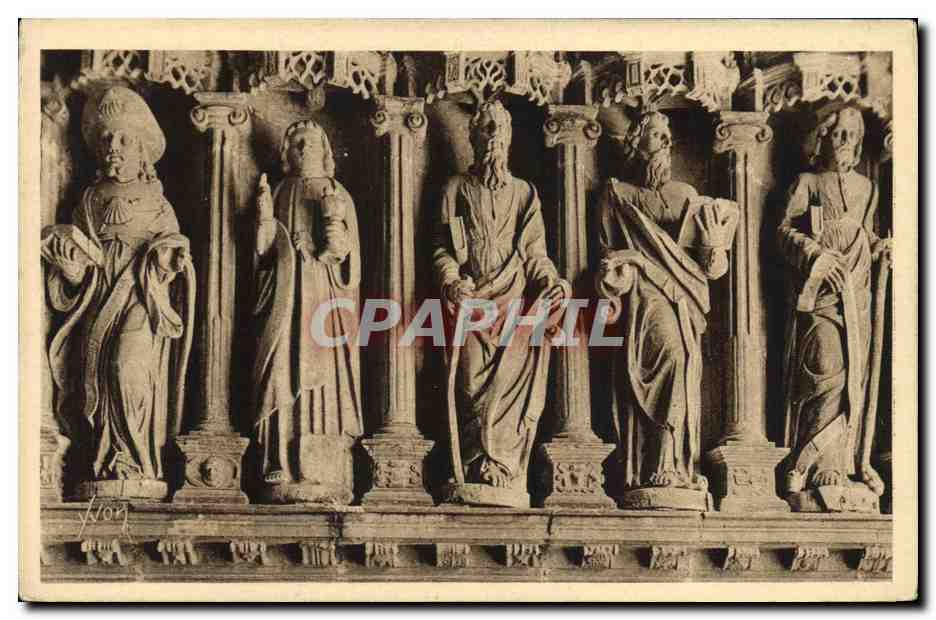Statuen der Apostel — Innenansicht des Kirchenportal — YVON Kunstverlag, Paris