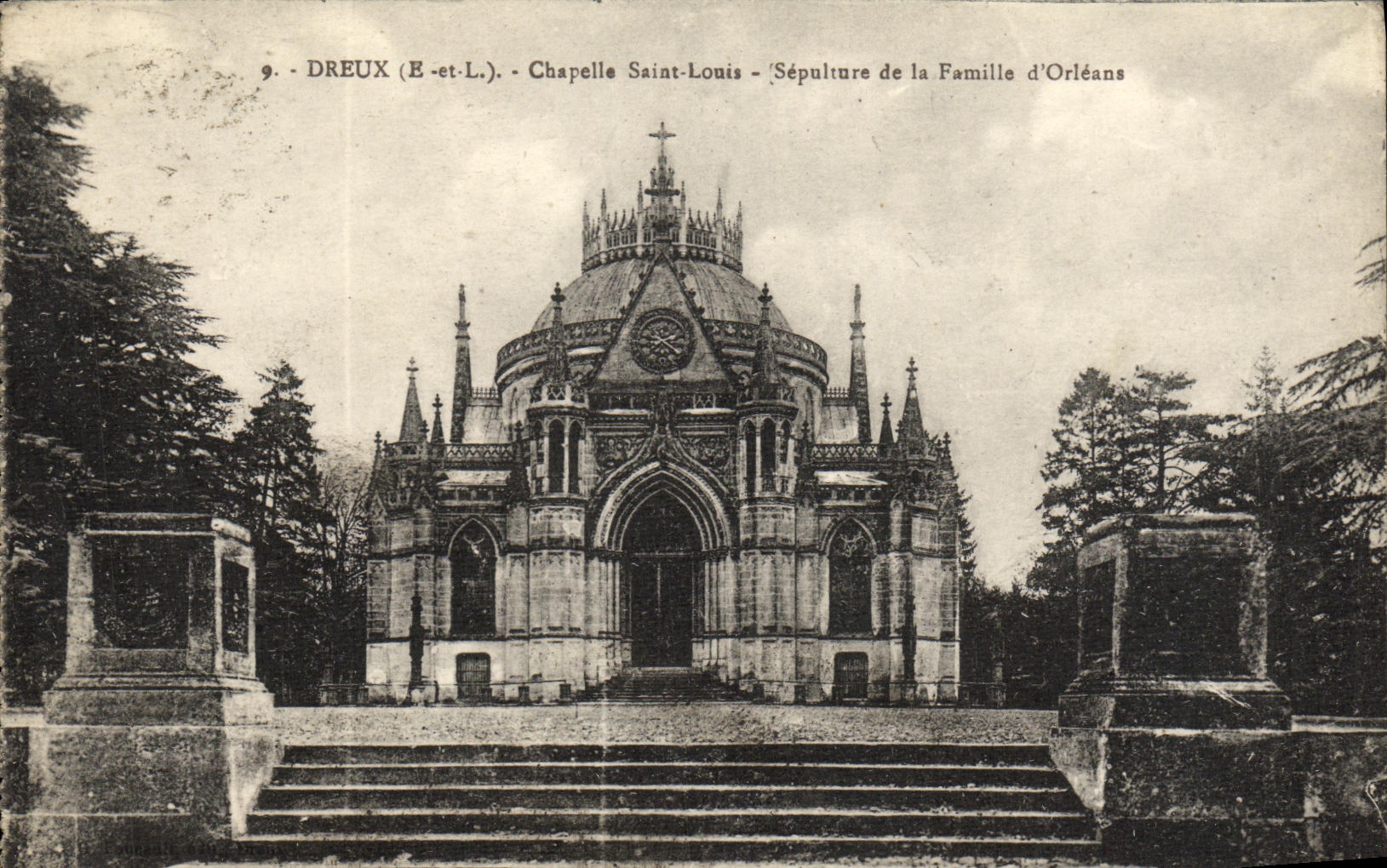 Dreux (E-et-L.) - Chapelle Saint-Louis - Sépulture de la Famille d'Orléans