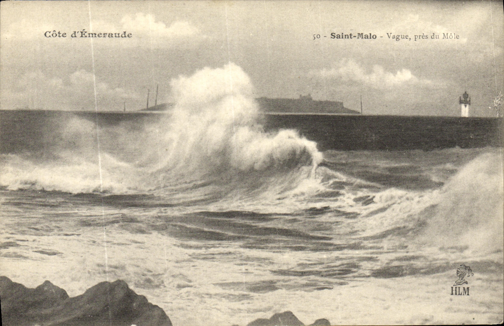 Costa d'Emeraude — Onda vicino al Molo — HLM