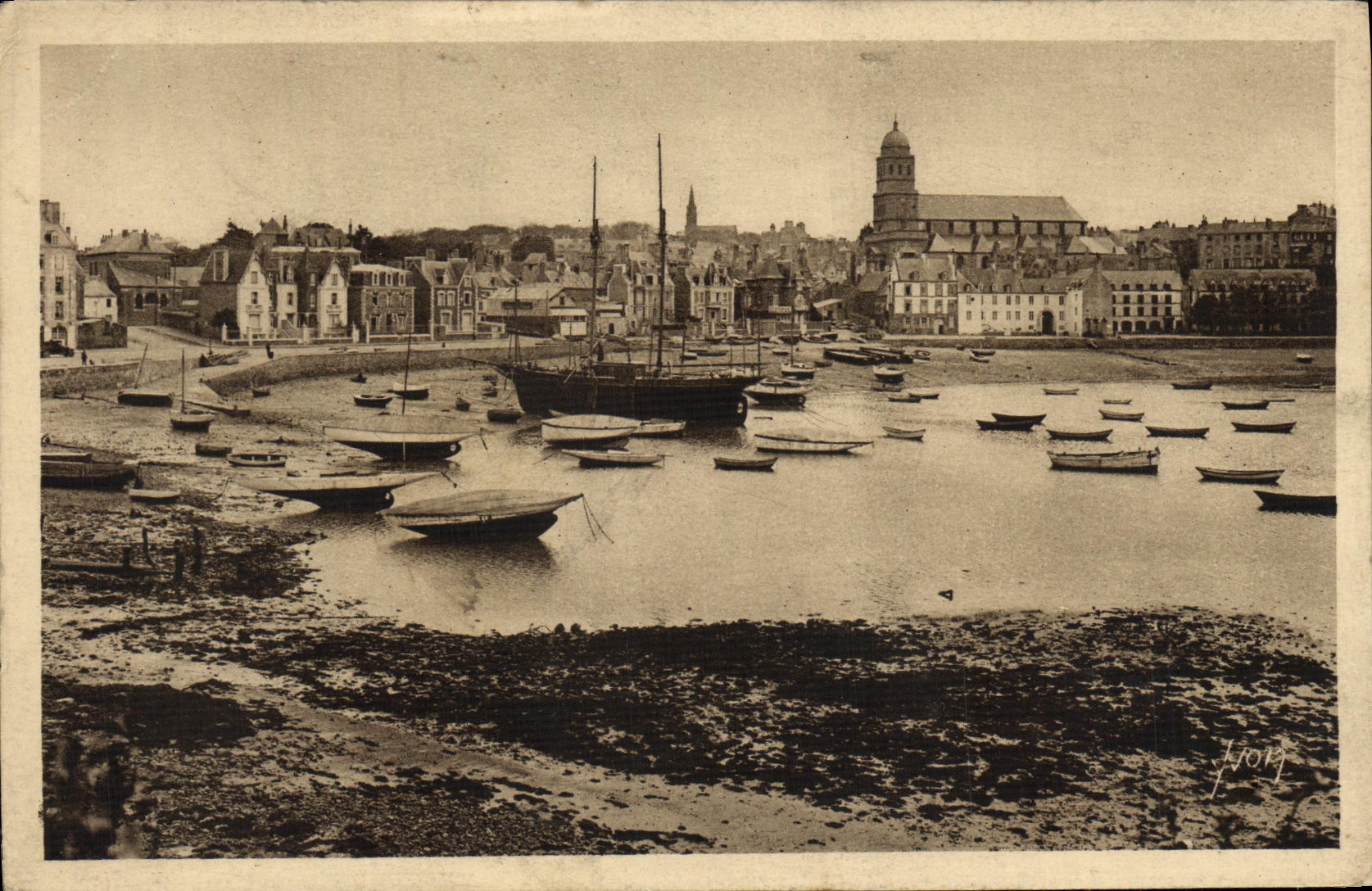 St-Malo — Vue générale prise de l'Anse des Sablons — Les Éditions d'Art Y. V. Dalmont, Paris