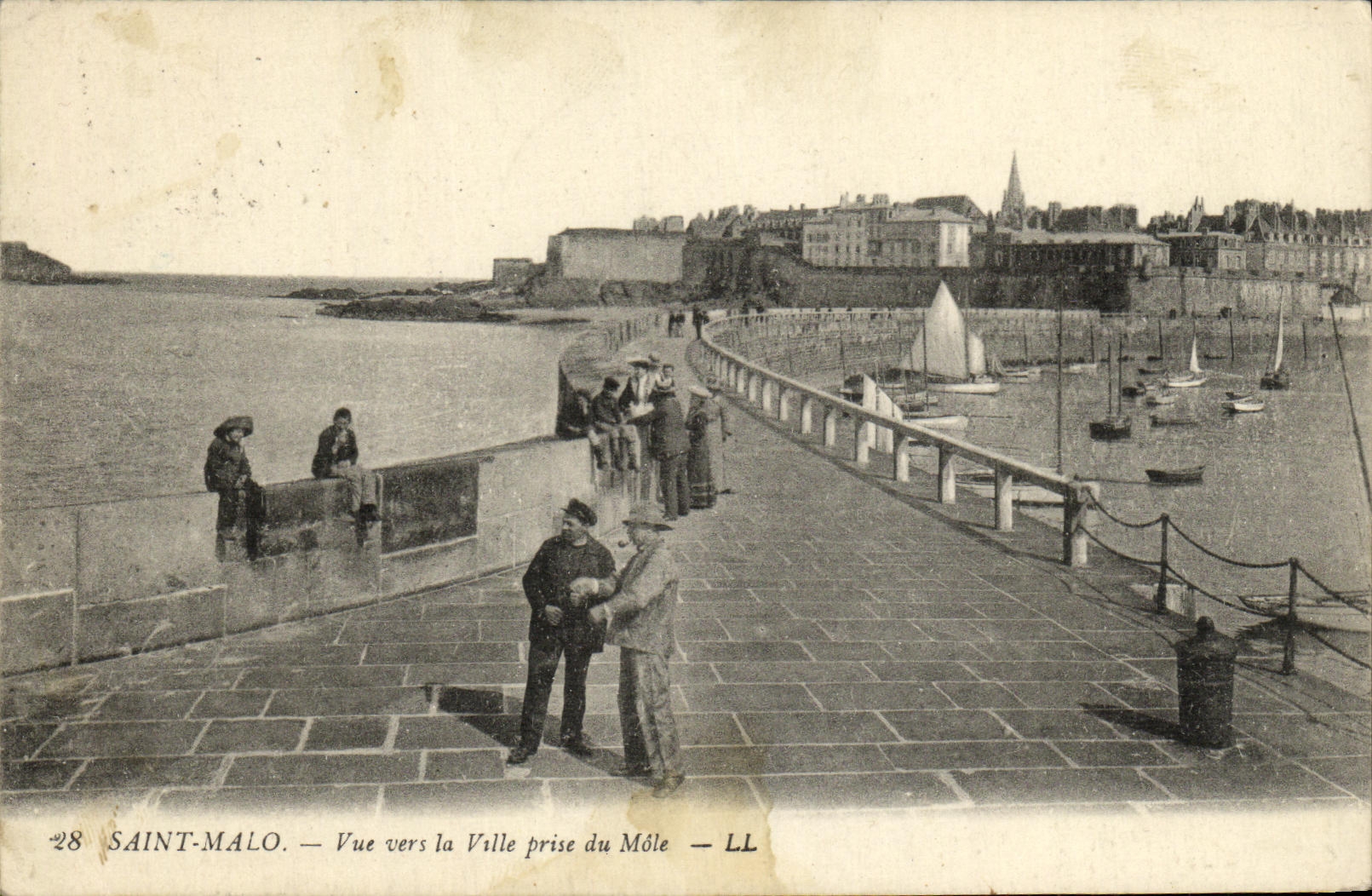 Saint-Malo — Blick auf die Stadt vom Môle aus — LL