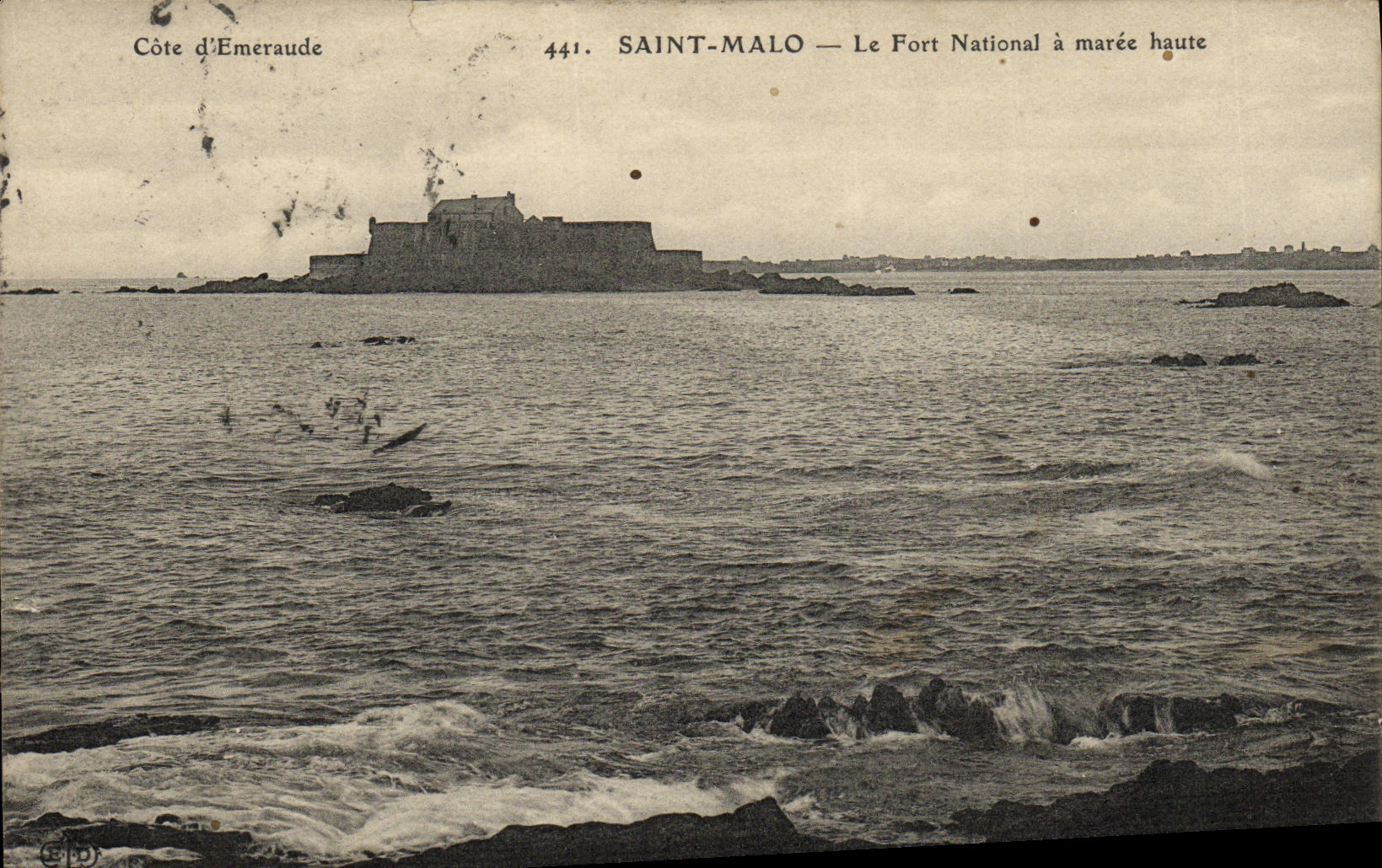 Saint-Malo — Le Fort National à marée haute — Côte d’Emeraude, n°441