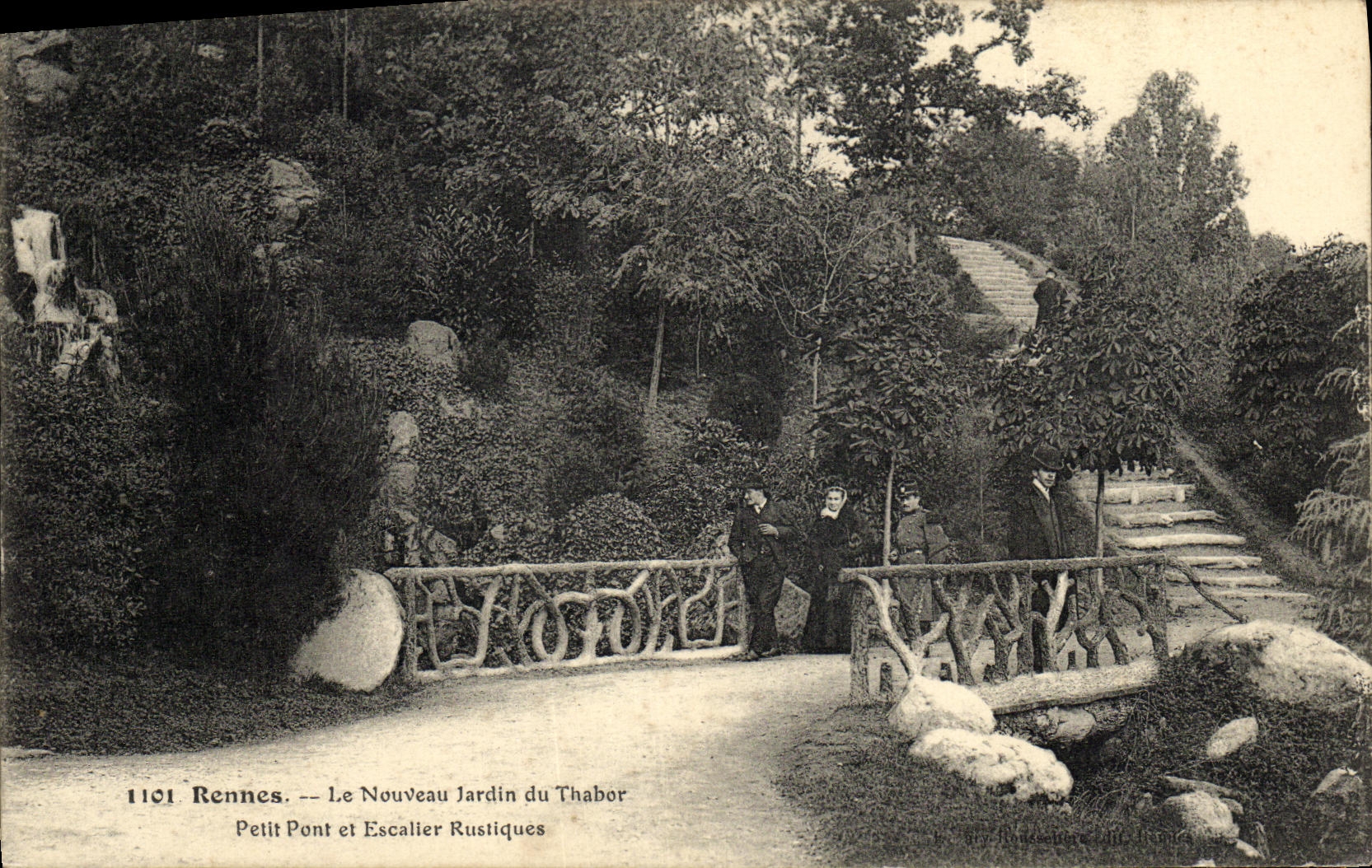 Rennes — Le Nouveau Jardin du Thabor — Petit Pont et Escalier Rustiques