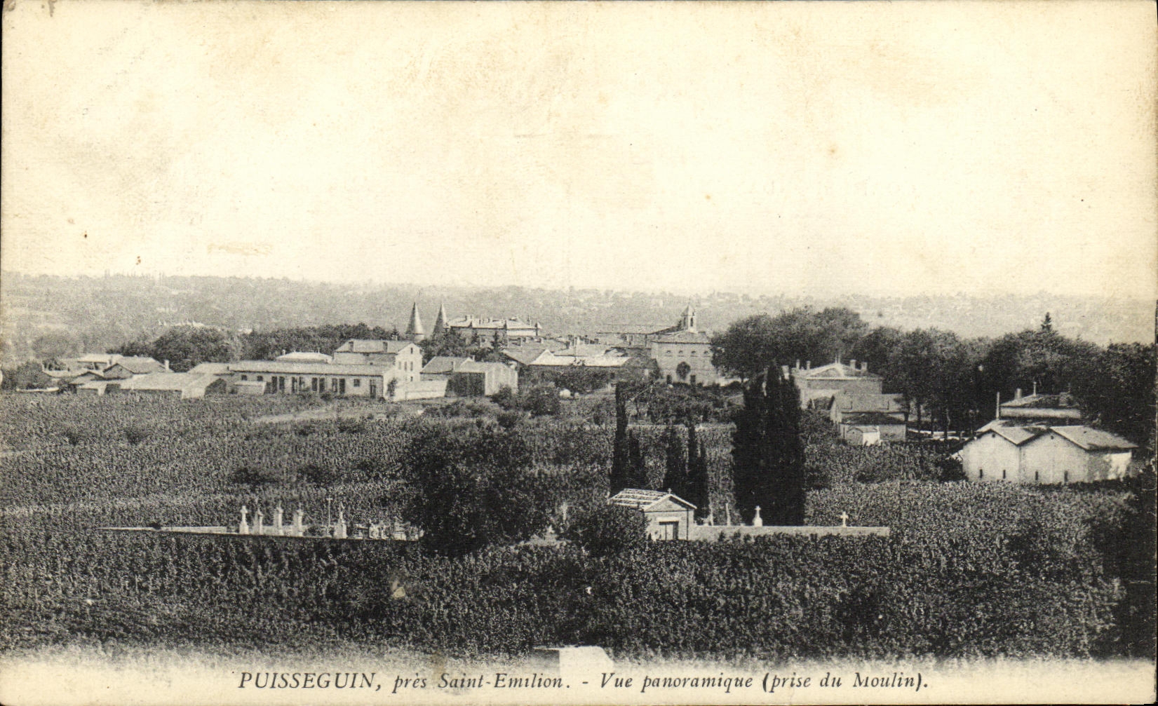 Puisseguin, près Saint-Émilion — Vue panoramique (prise du Moulin)