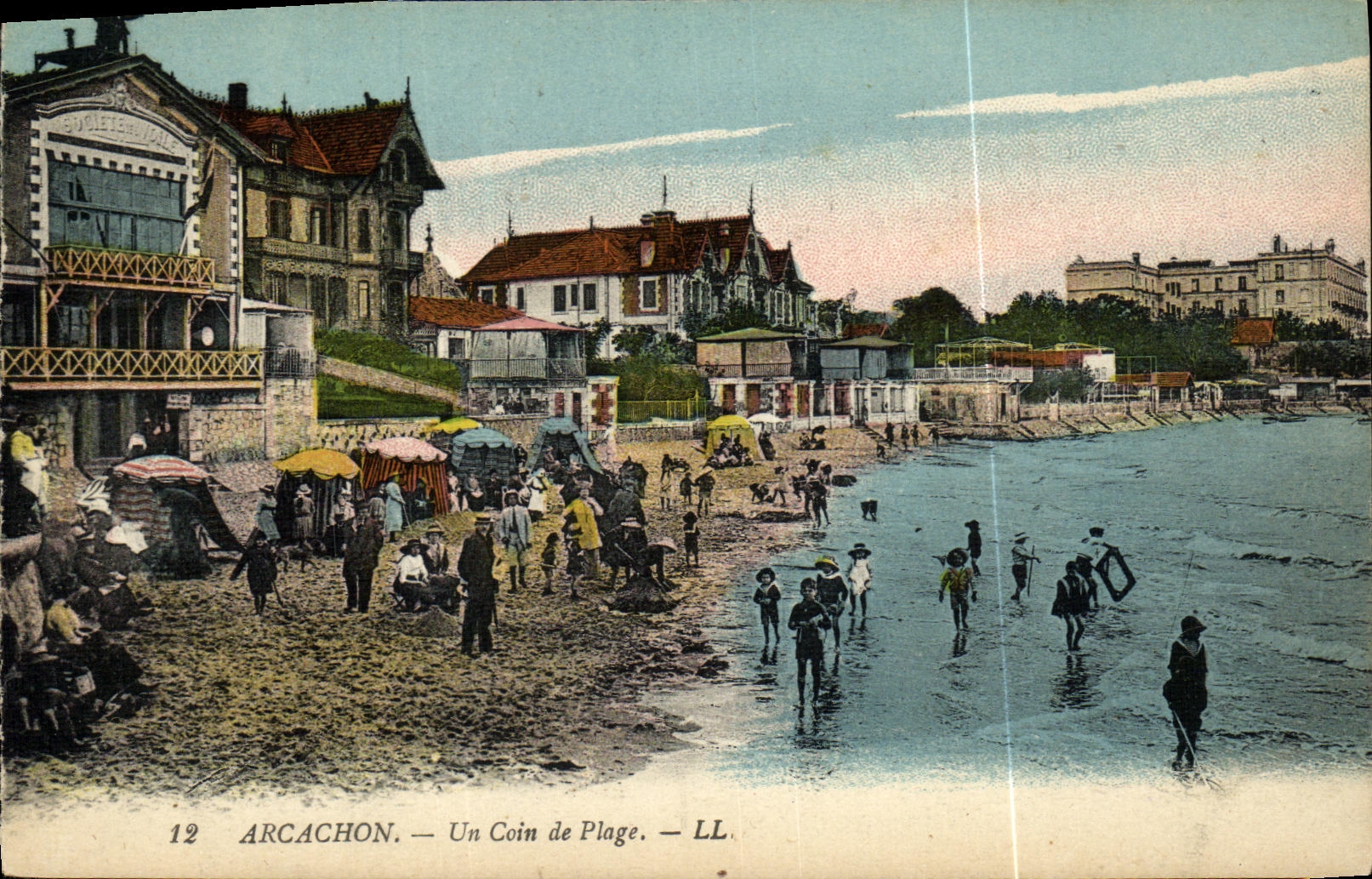 CPA Arcachon Un Coin de Plage