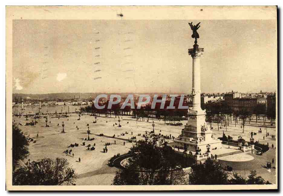 CPA Bordeaux Place des Quinconces et Monument des Girondins