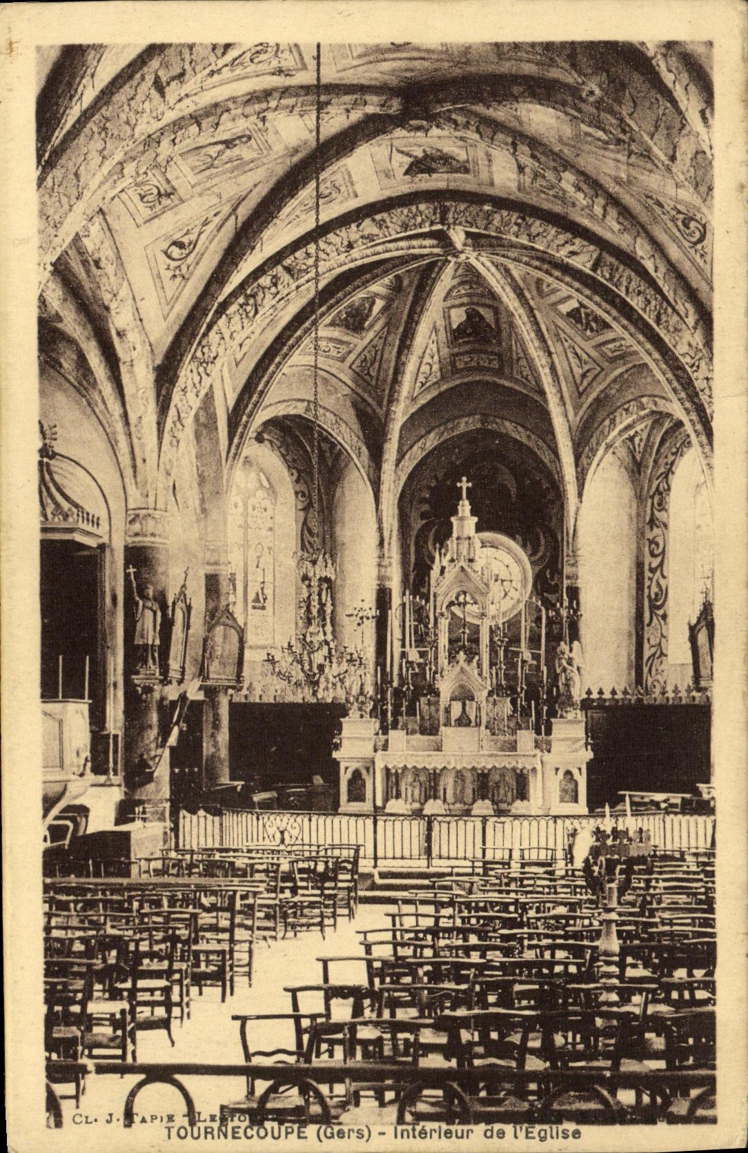 CPA Tournecoupe Interieur de L Eglise