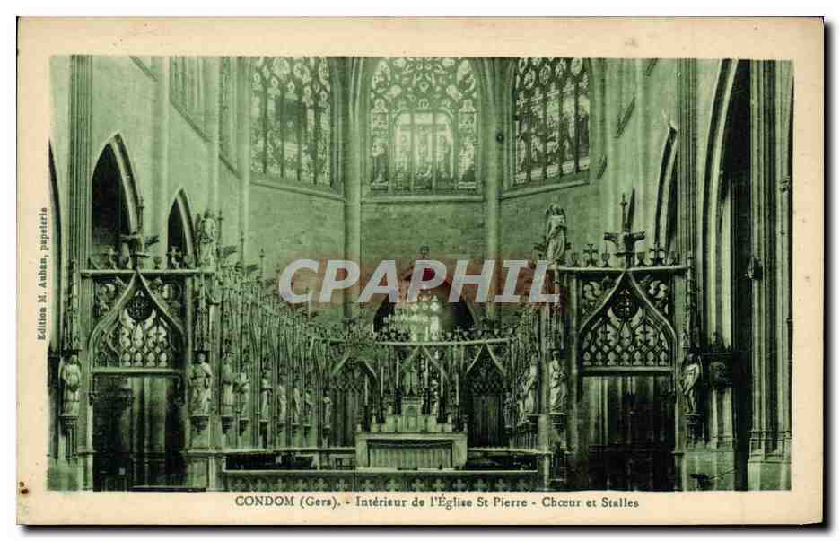 Condom (Gers) - Intérieur de l'Église St Pierre - Chœur et Stalles