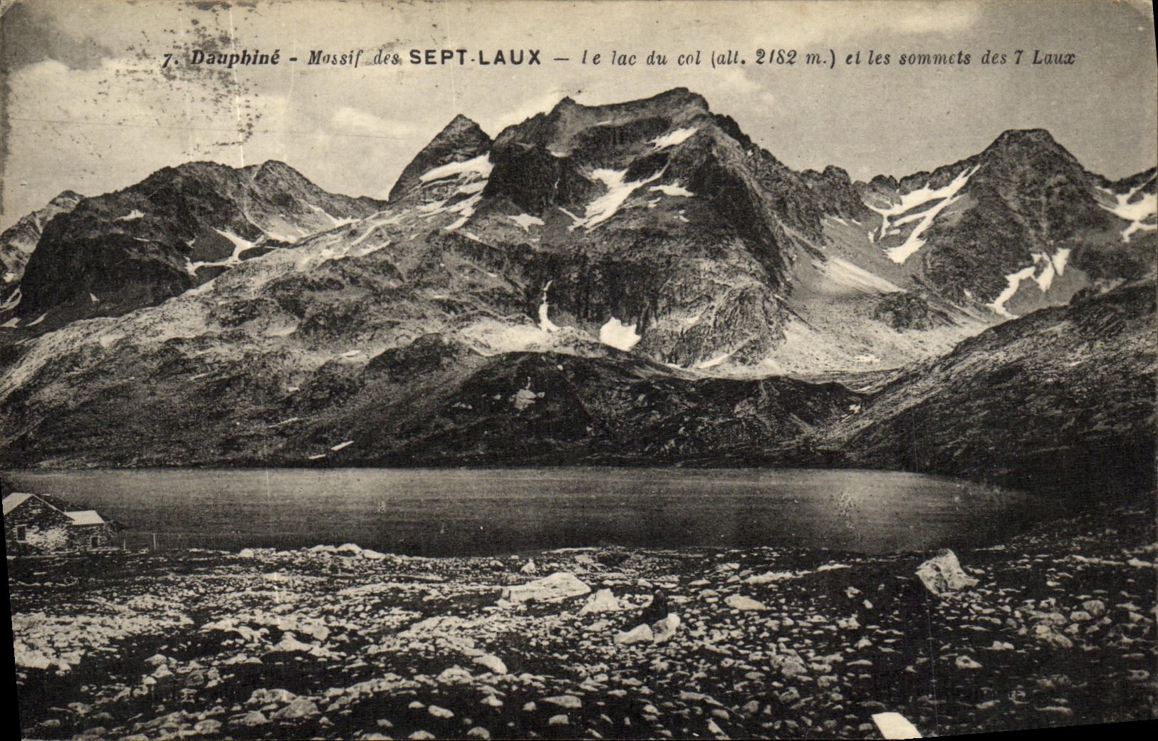 Dauphiné - Massif des Sept-Laux — le lac du col (alt. 2182 m.) et les sommets des 7 Lauax