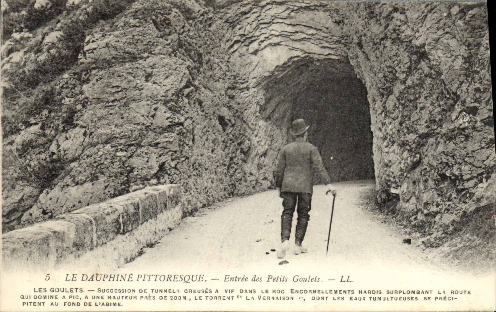 CPA Le Dauphine Pittoresque Entree de Petits Goulets