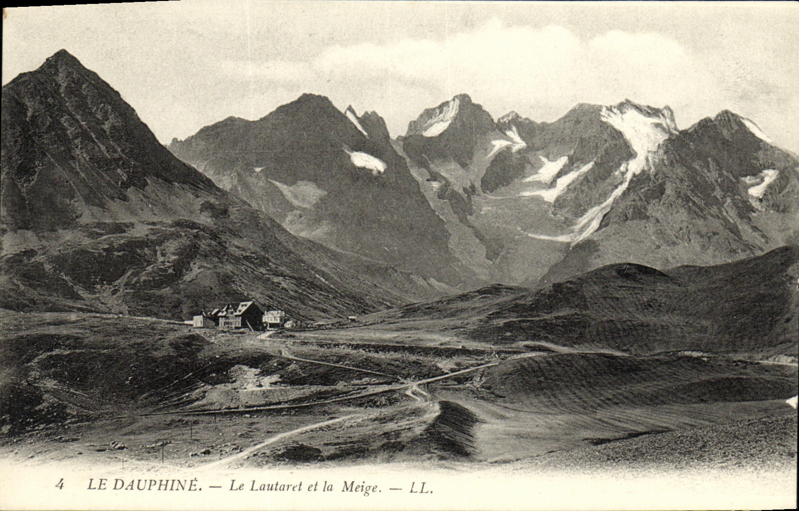 CPA Le Dauphine Le Lautaret et la Meige