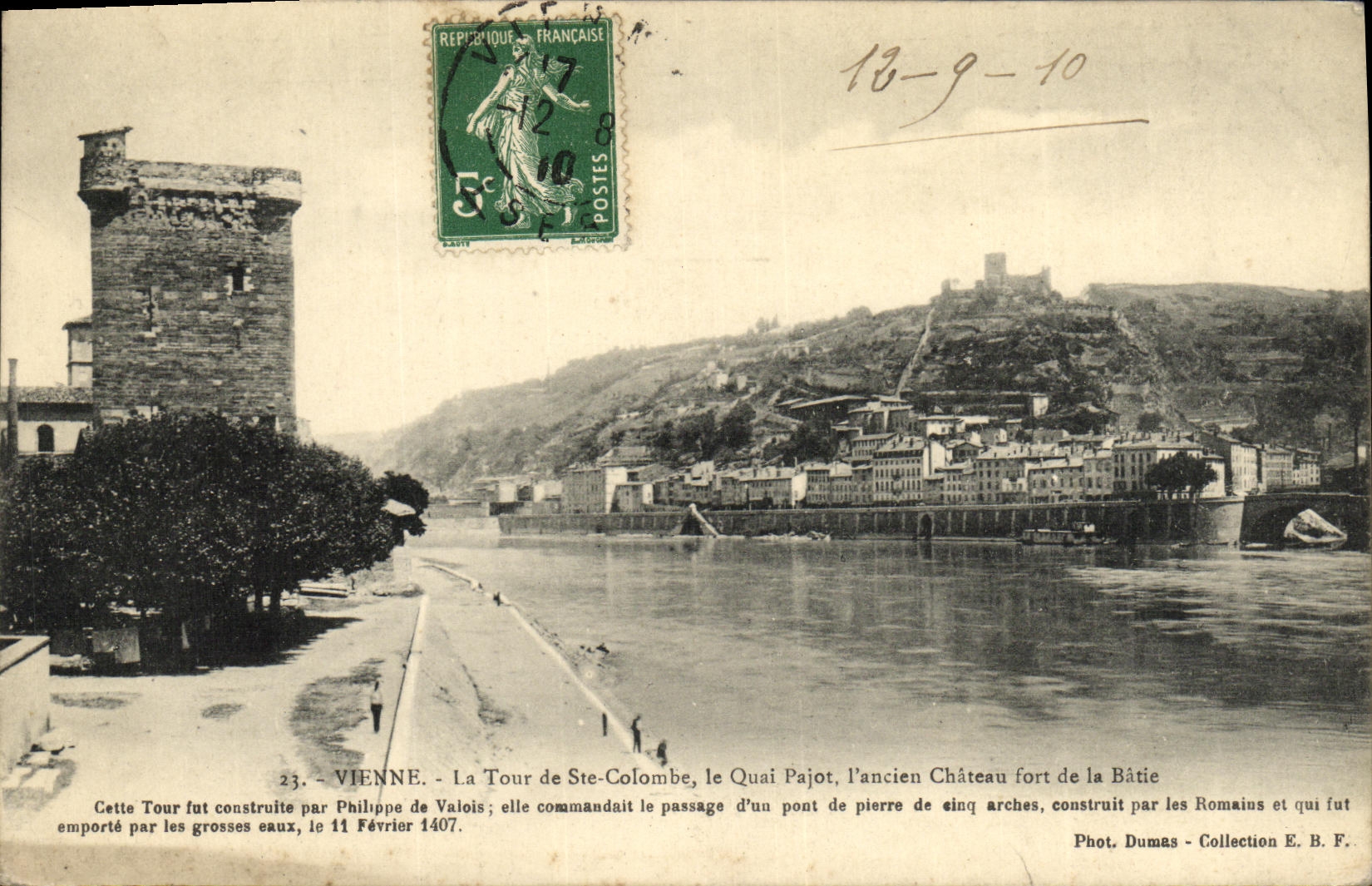 CPA Vienne La Tour de Ste Colombe le quai Pajot L ancien chateau fort de la Batie 
