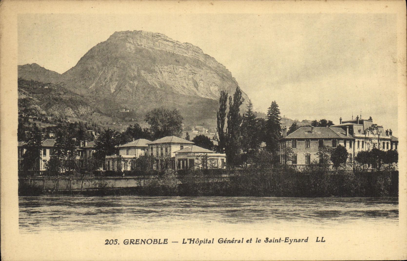 CPA Grenoble L Hopital General et le Saint Eynard
