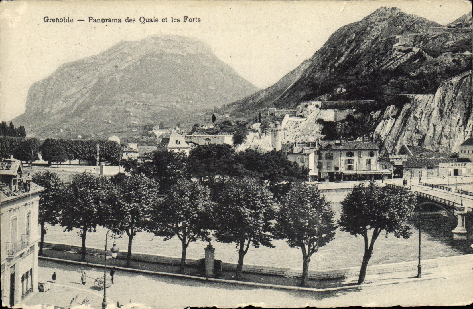 Grenoble — Panorama des Quais et les Forts — Papeterie des Alpes, Eug. Robert, Grenoble