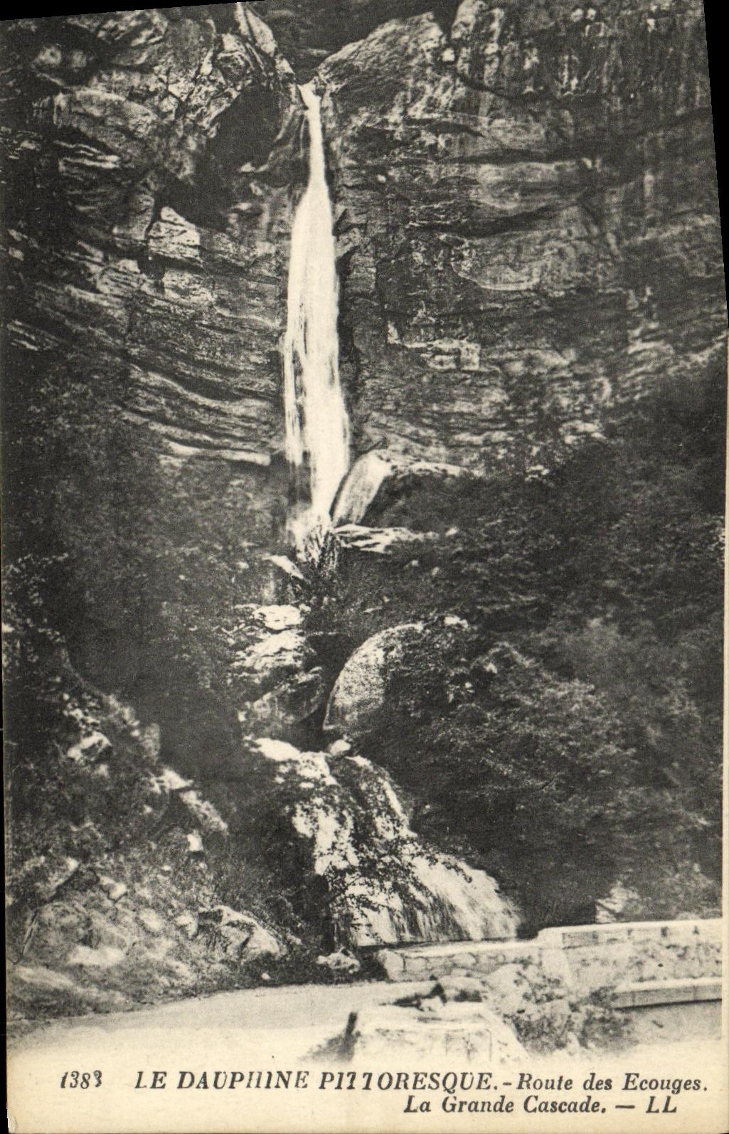 CPA Le Dauphine Pittoresque Route des Ecouges La Grande Cascade