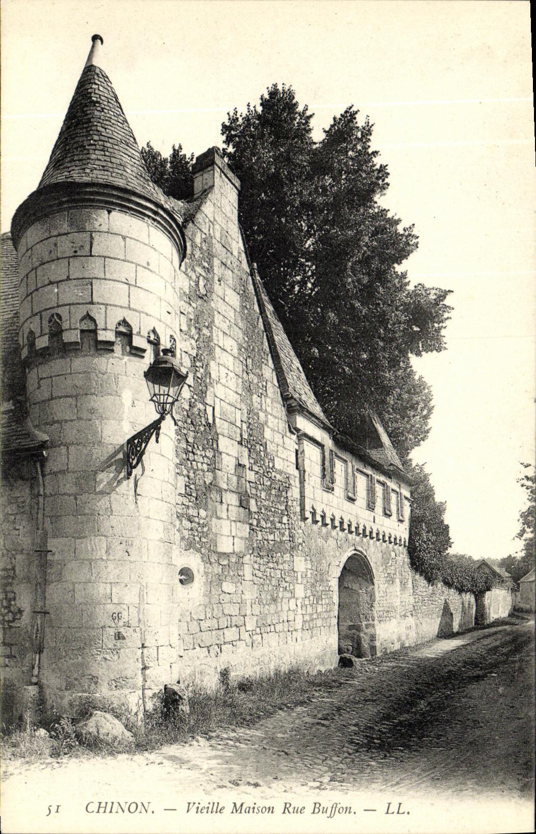 CPA Chinon Vieille Maison Rue Buffon