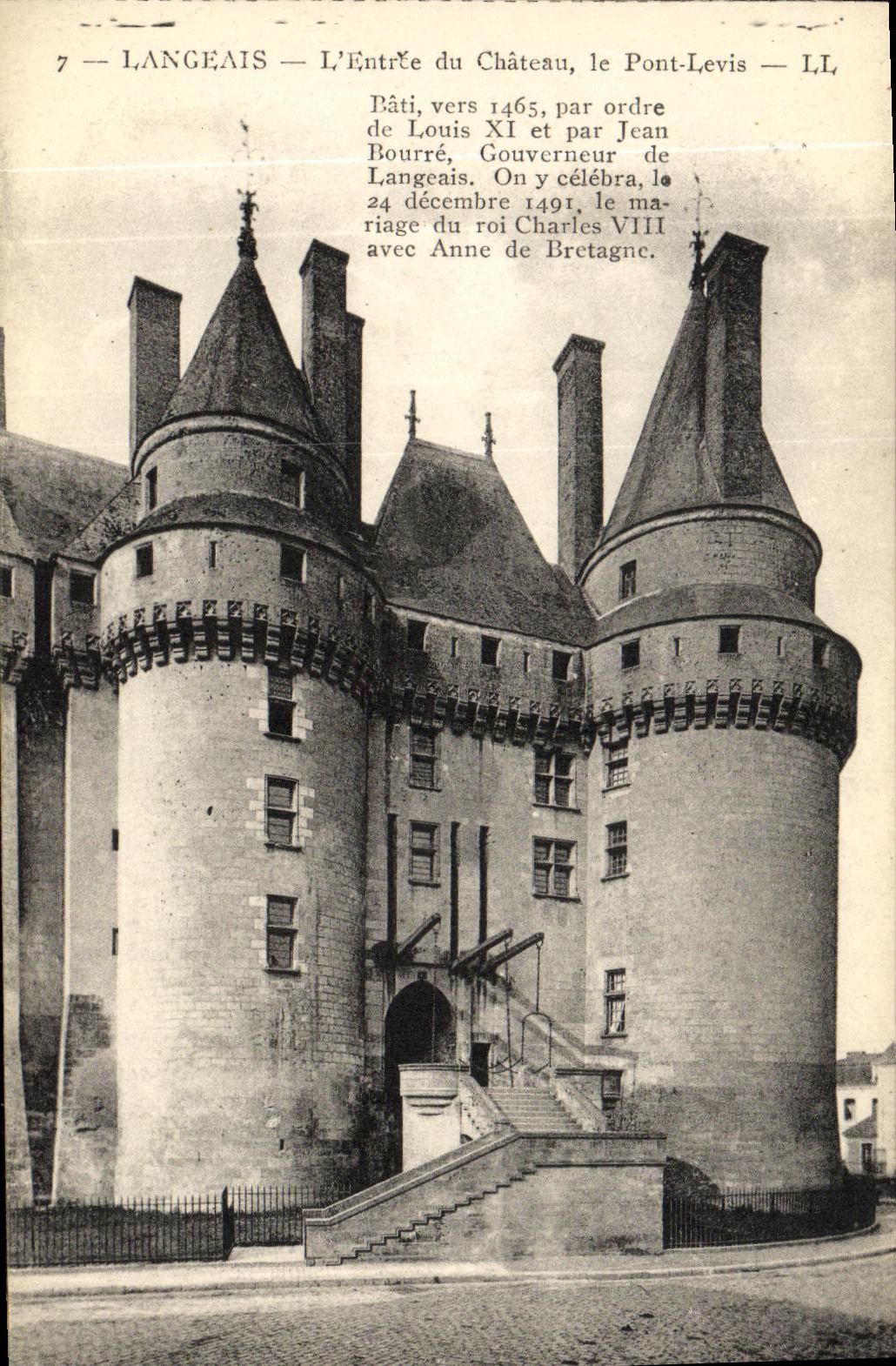 CPA Langeais L Entre du Chateau le Pont Levis
