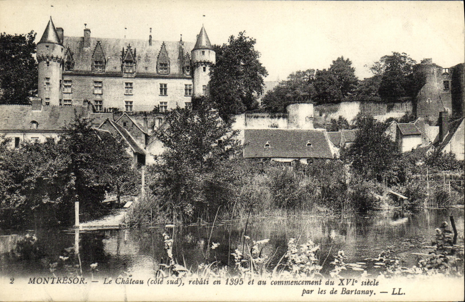 CPA Montresor Le Chateau et la Tour