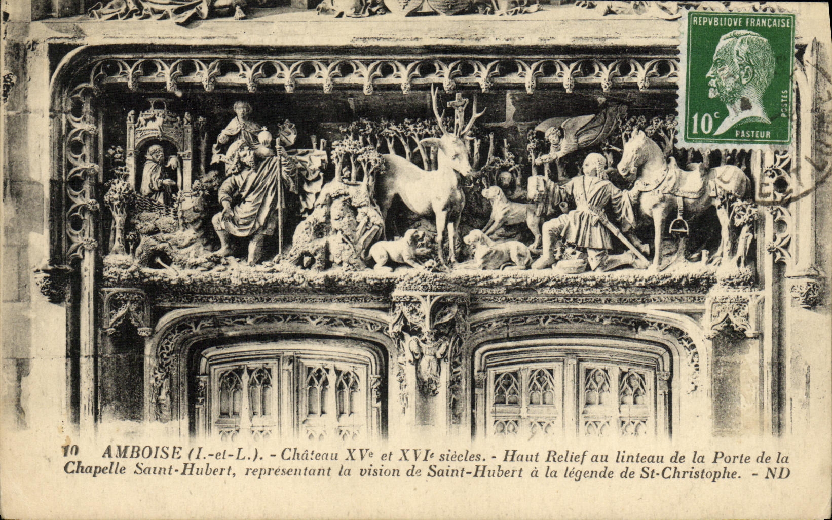 CPA Amboise Haut Relief au linteau de la Porte de la chapelle Saint Hubert 