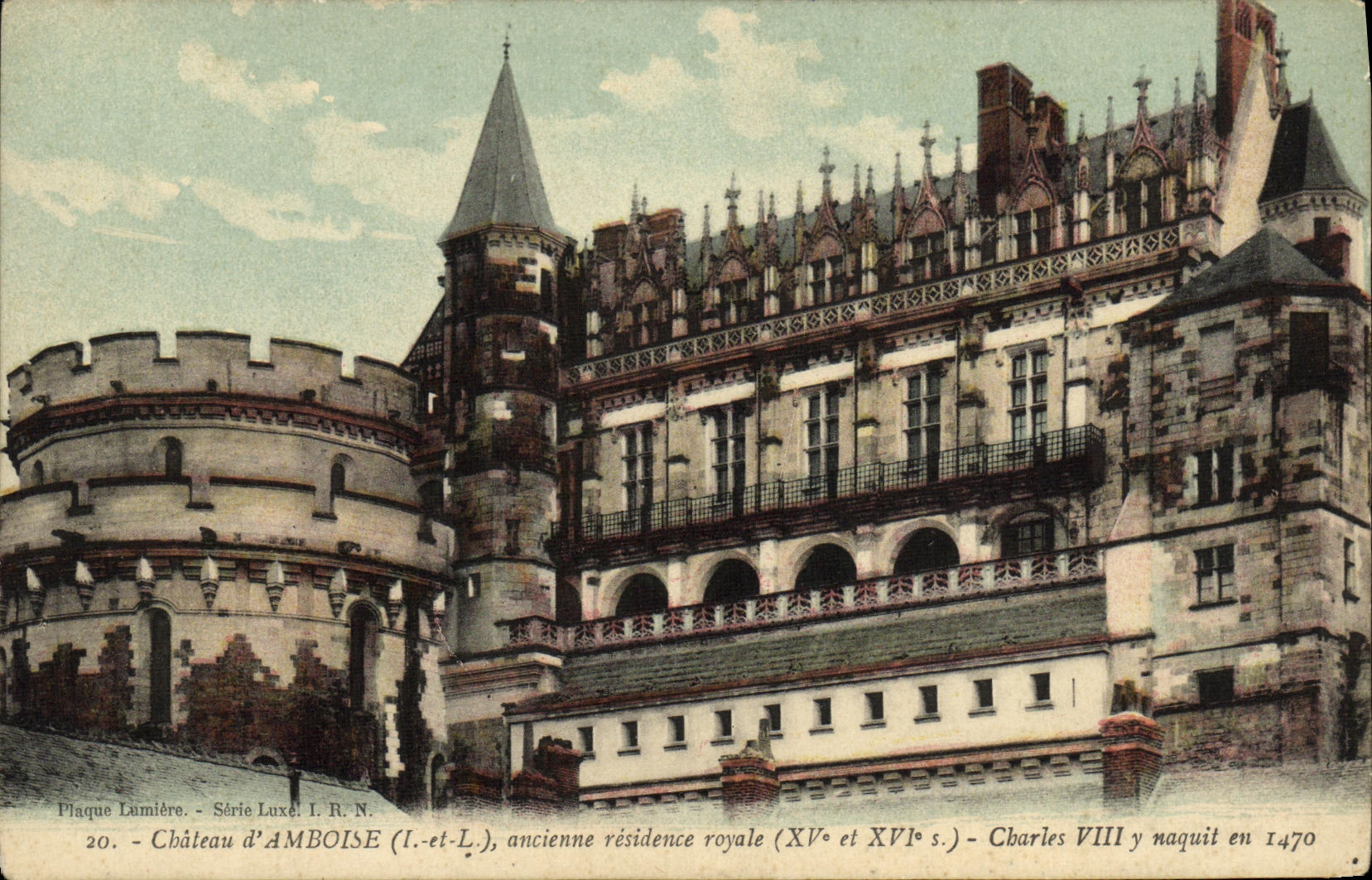 CPA Amboise Le Chateau Vue De I lle et la Loire