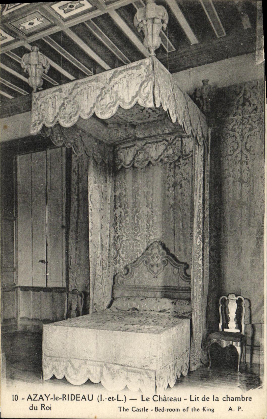 CPA Azay le Rideau Le Chateau Lit de la Chambre du roi