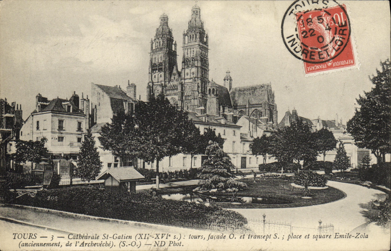 CPA Tours Cathedrale St Gatien Square emile Zola