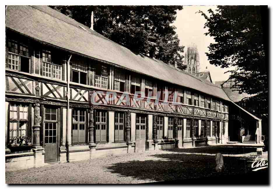 CPM Rouen Cloitre Saint Maclou Ecoeld es Beaux Arts 