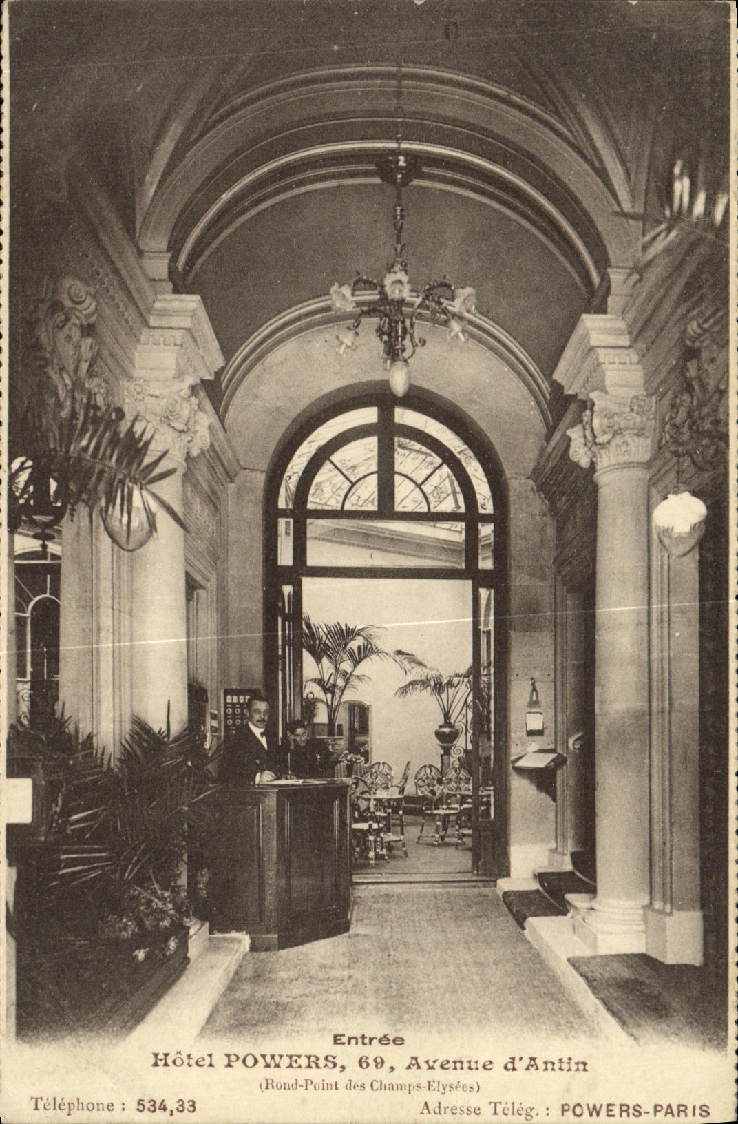 Hôtel POWERS — Entrée — Avenue d'Antin, Paris