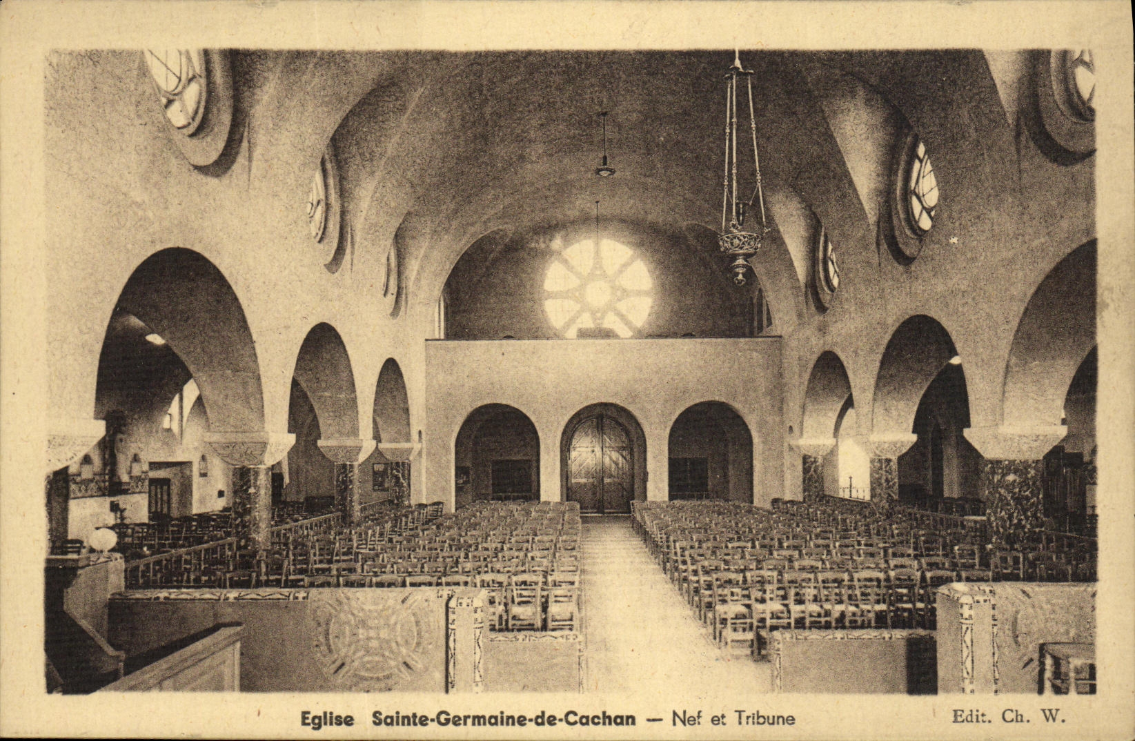 CPA Paris Eglise Ste Germain de Cachan Nef et tribune
