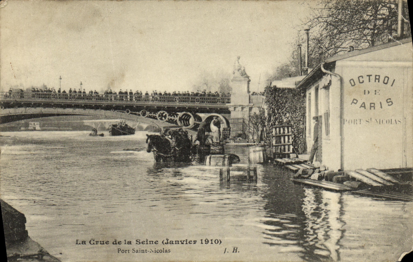 CPA Paris La Crue de la Seine Octroi 