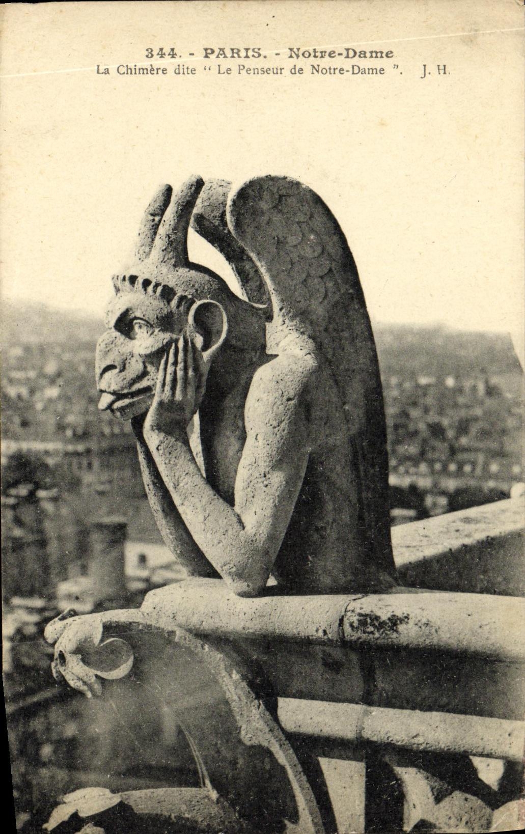 CPA Paris Notre Dame La chimere dite Le penseur de Notre DAmeDiable
