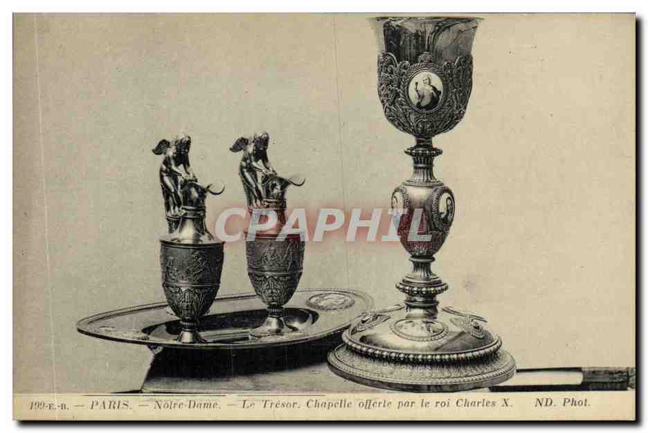 CPA Paris Notre Dame Le Tresor Chapelle offerte par le roi Charles X