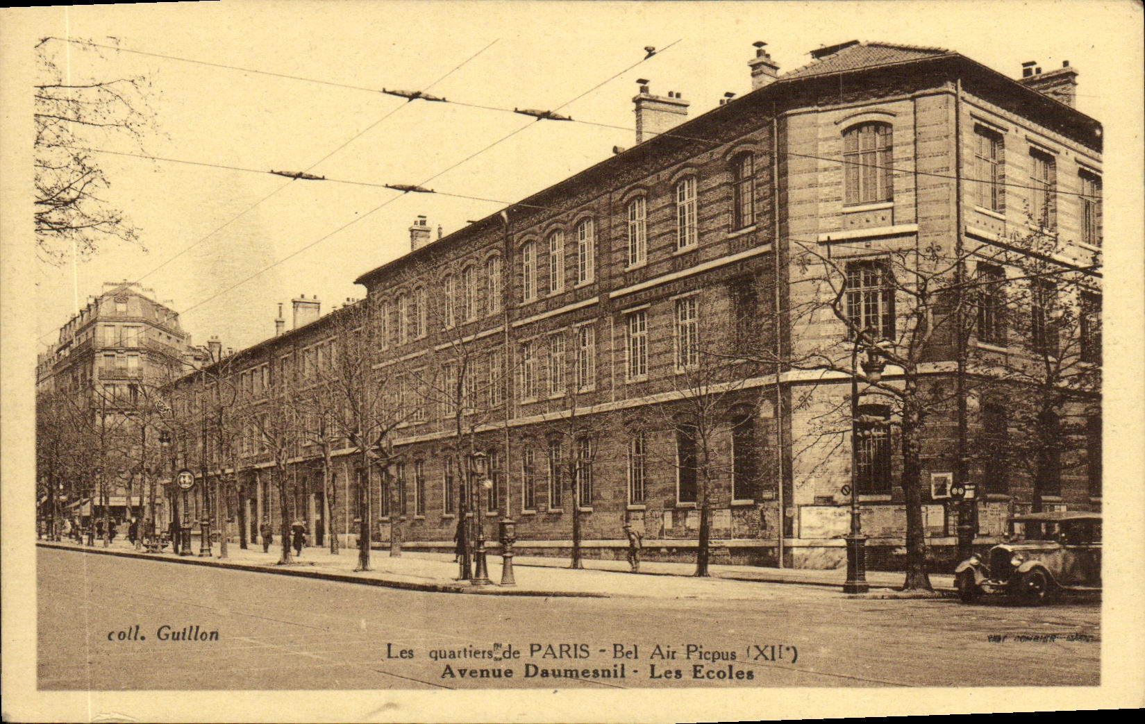 CPA Paris Bel Air Picpus Avenue Daumesnil Les ecoles 