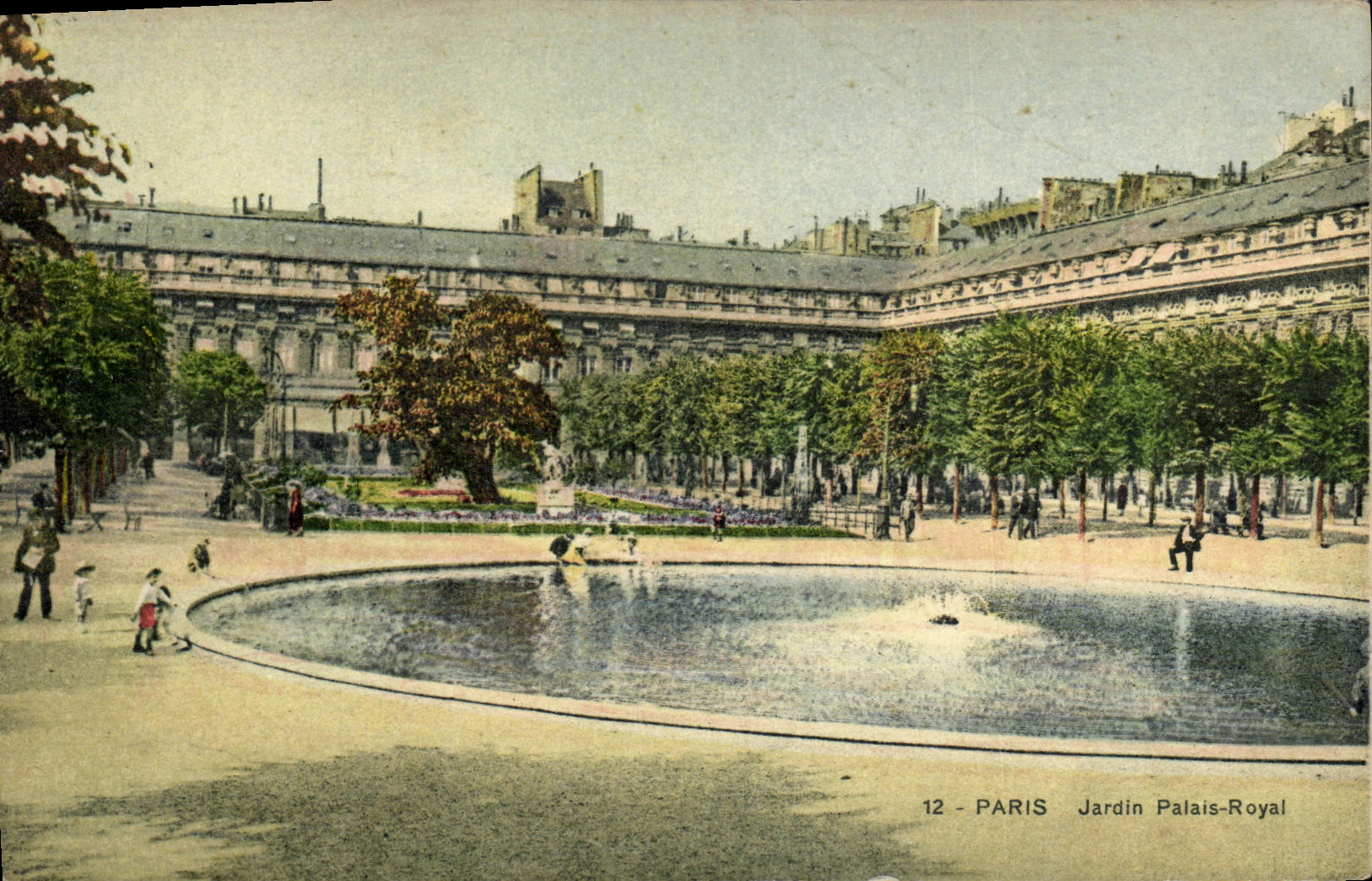CPA Paris Jardin Palais Royal