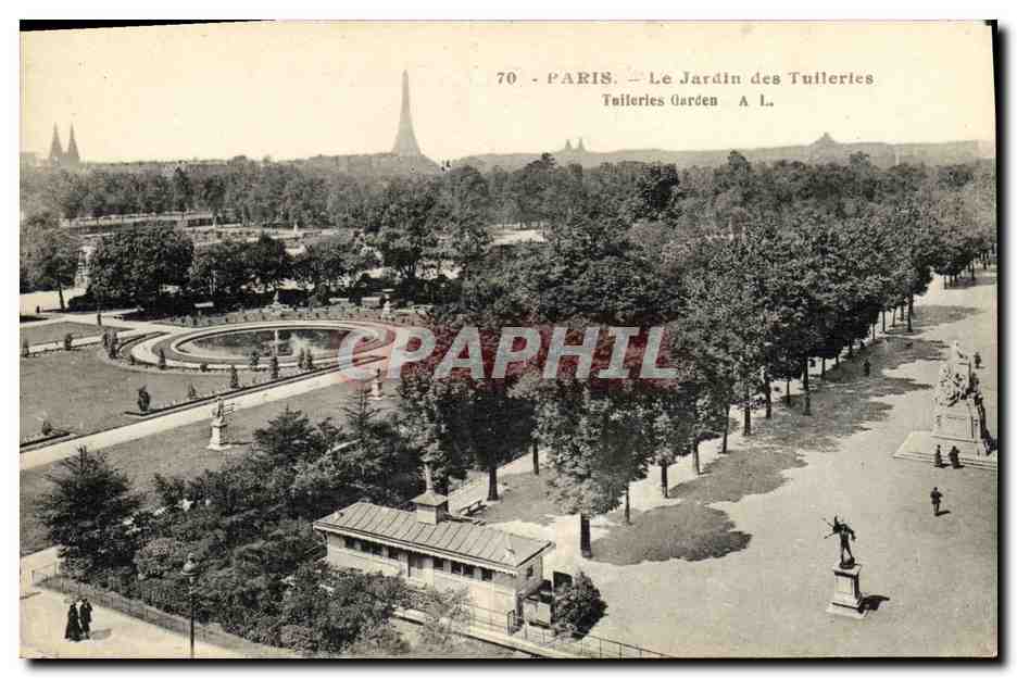 CPA Paris Le Jardin des Tuileries Tour Eiffel