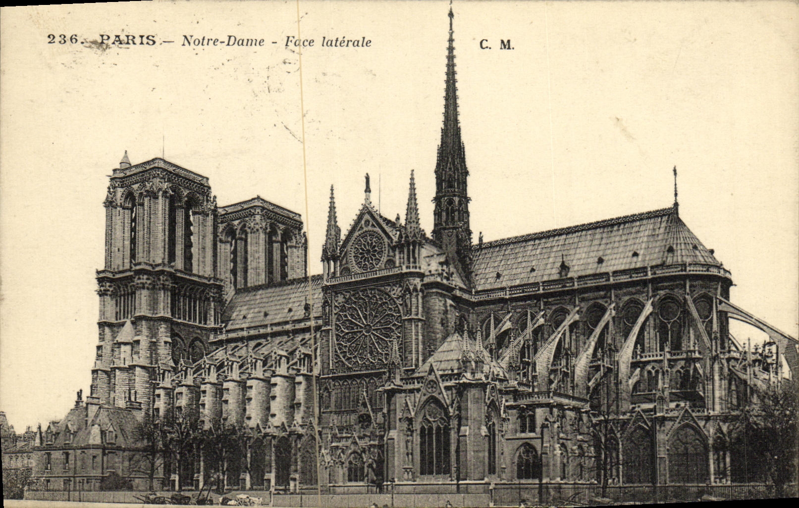 CPA Paris Notre Dame Face Laterale
