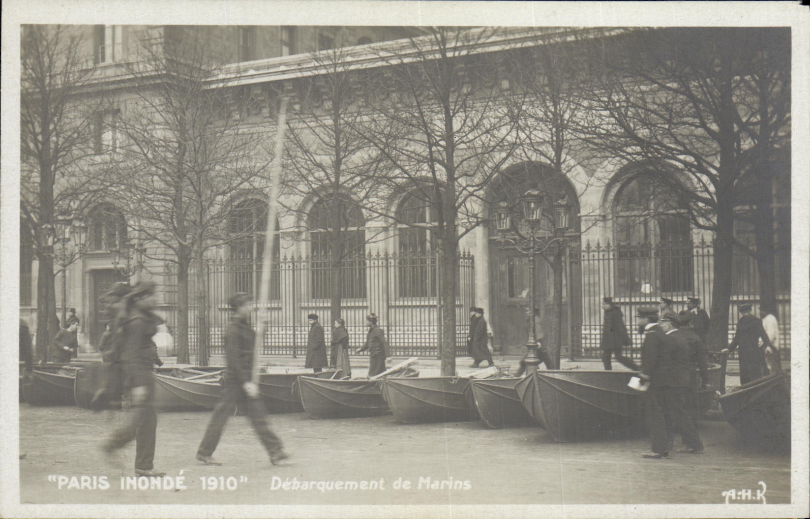 Paris überschwemmt 1910 — Landung von Matrosen — A.H.R.
