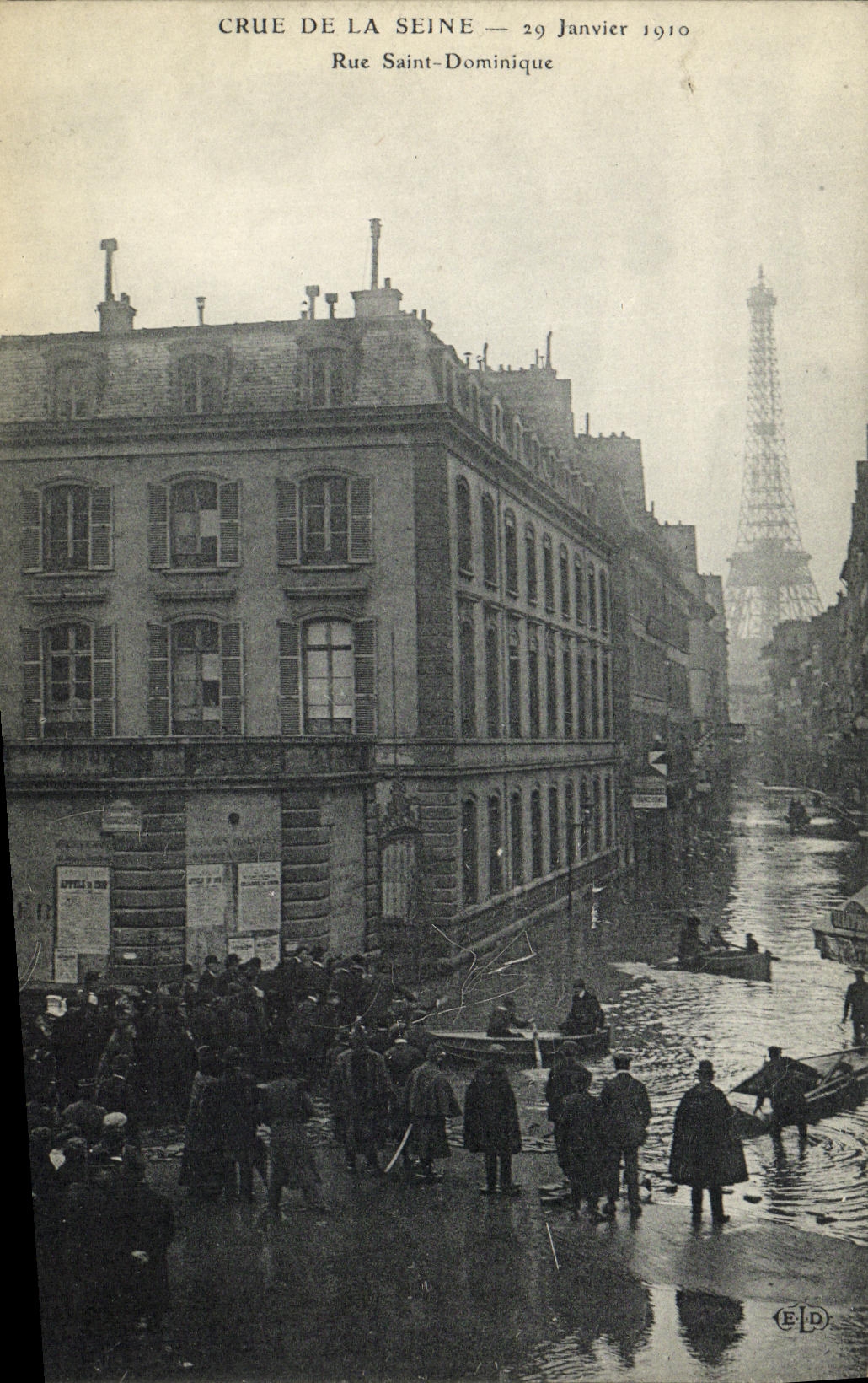 CPA Crue de la Seine Rue Saint Dominique Tour Eiffel
