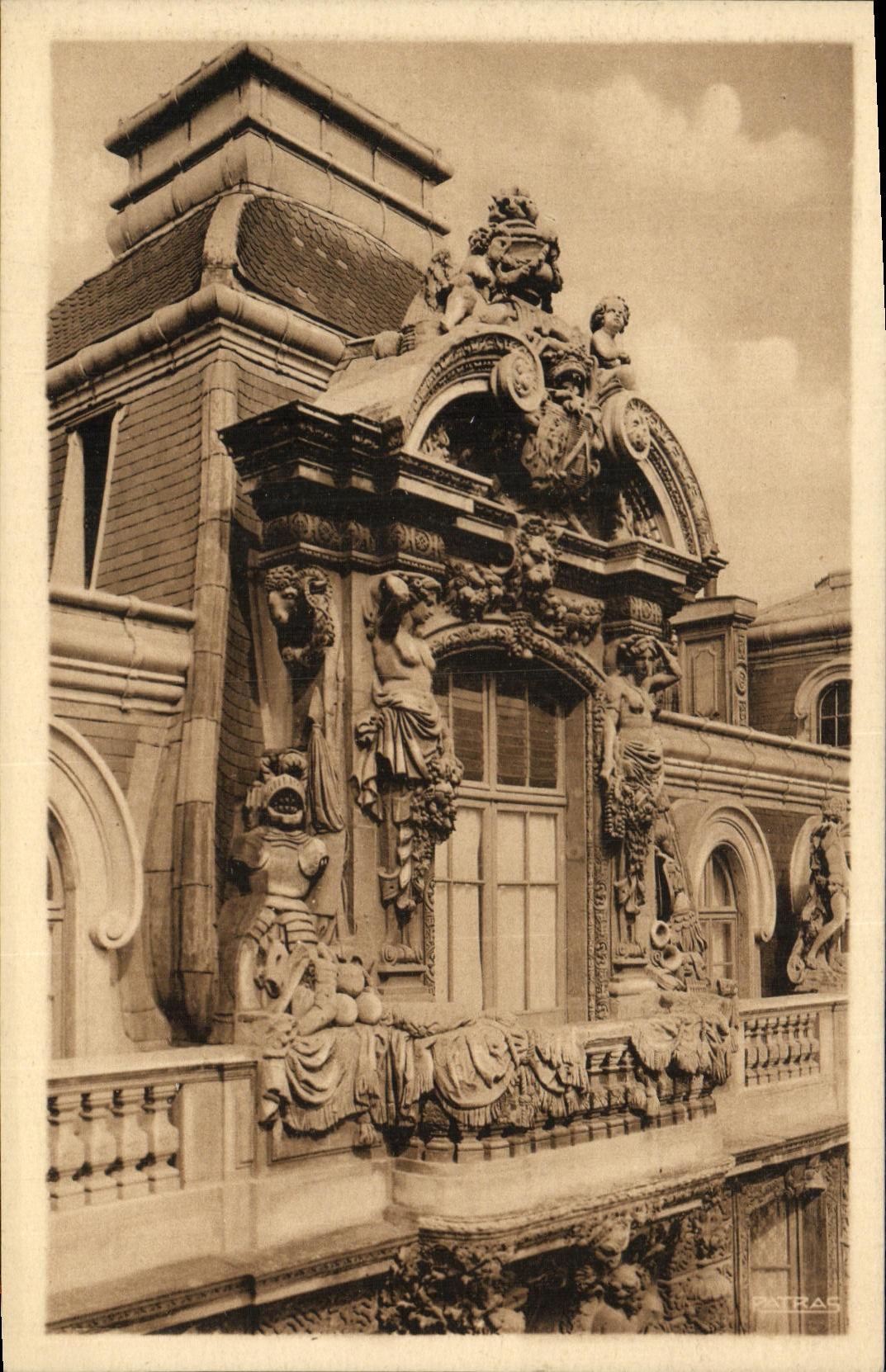 CPA Ecole Massillon bis Quai des Celestins Paris lV Le Balcon