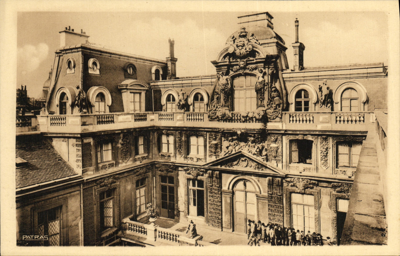 CPA Ecole Massillon bis Quai des Celestins Paris lV Balcon classes et dortoris