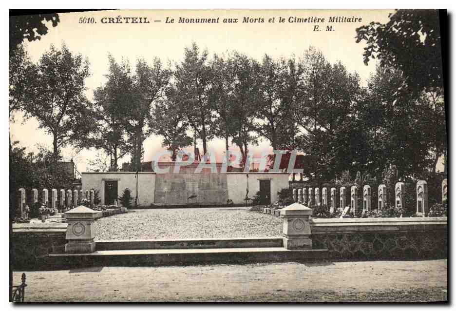 CPA Creteil le Monument aux Morts et le Cimetiere Militaire 