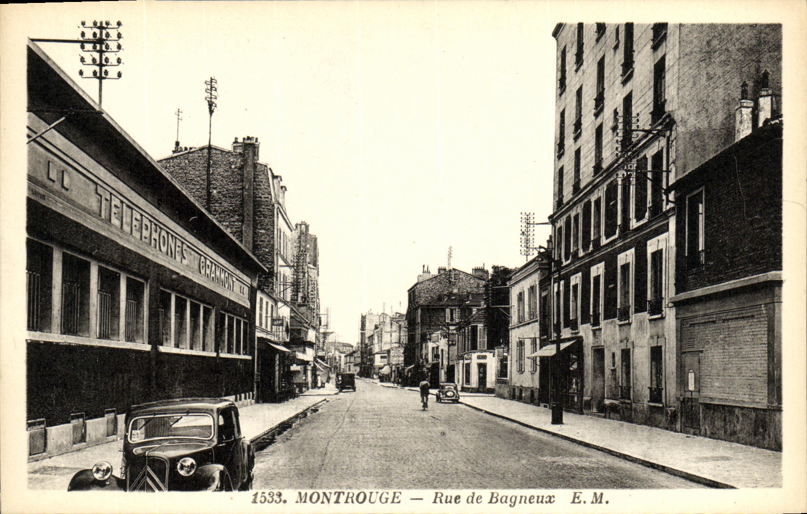 CPA Montrouge Rue de Bagneux Traction Avant Citroen