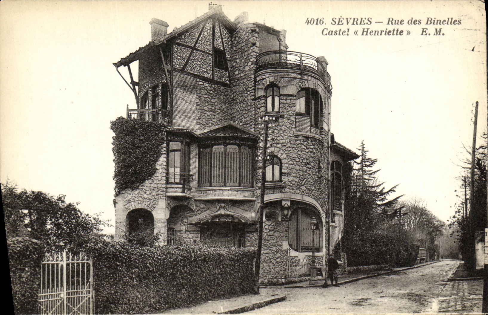 CPA Sevres Rue des Binelles Castel Henriette