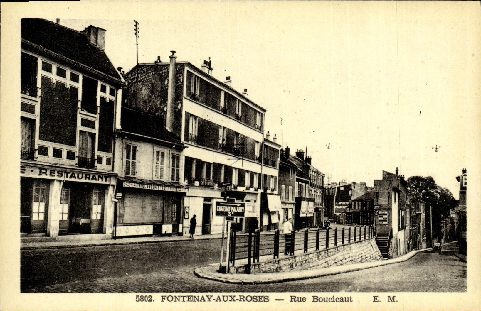 CPA Fontenay aux Roses Rue Boucicaut Restaurant