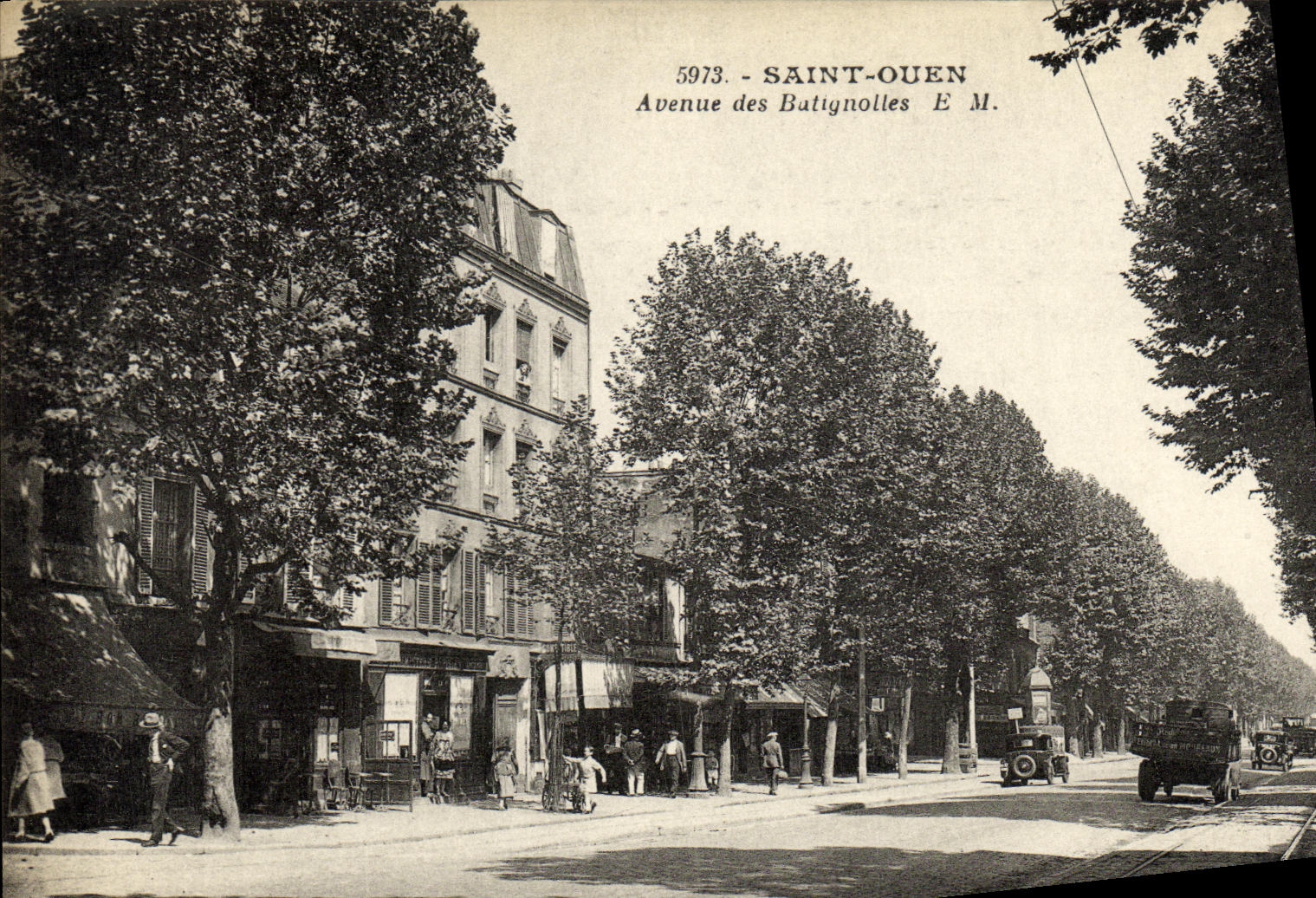CPA Saint Ouen Avenue des Batignolles 