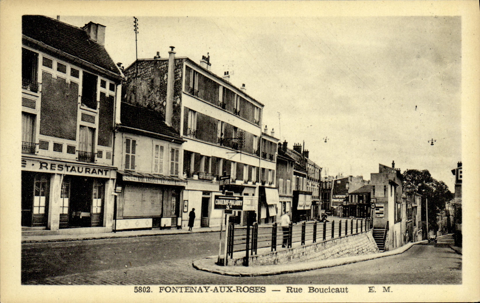 CPA Fontenay aux Roses Rue Boucicaut Restaurant