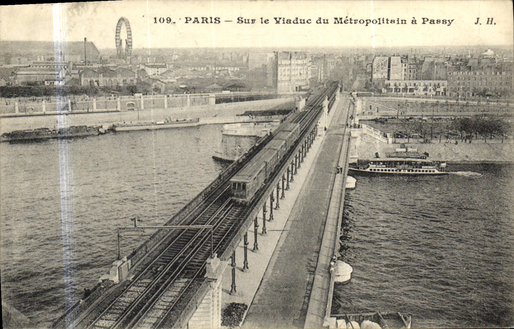 CPA Paris Sur le Viaduc du Metropolitain a Passy Metro